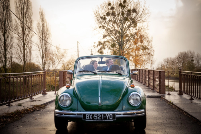 voiture des mariés : coccinelle verte